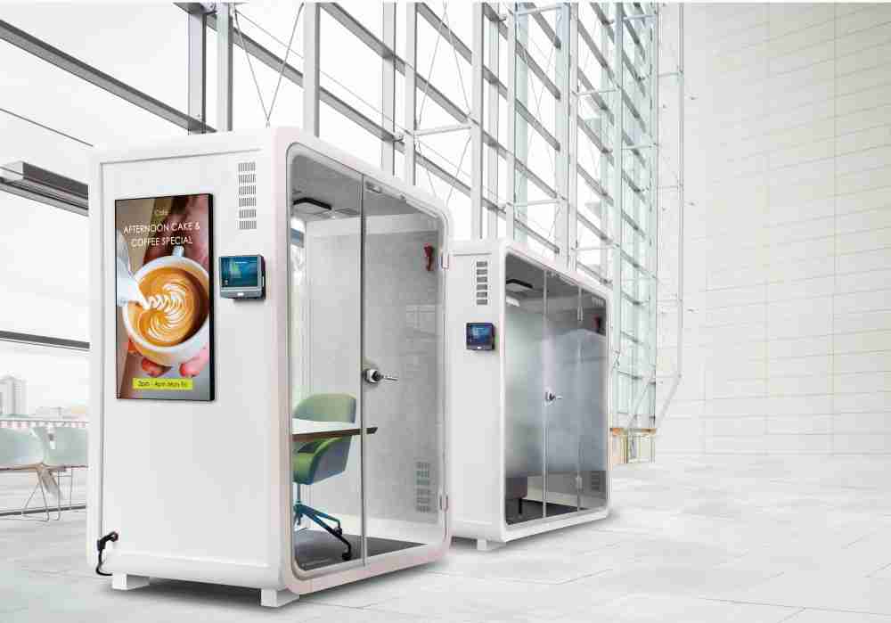 人生就是博子公司达擎之智慧行动办公舱，，，，采用PDLC智能调光玻璃设计，，透过通电与断电的电流切换，，，呈现透明与雾面效果，，，，具节能降耗特性并兼顾隐私，，，，确保信息安全